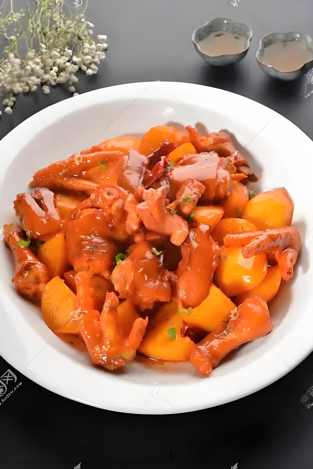 61. Я го сань ян (три сокровища скороварки: рёбрышки\куринные лапки\картофель)